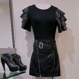 💋GORGEOUS💋 Black Leather Ruffeled Sleeves Top